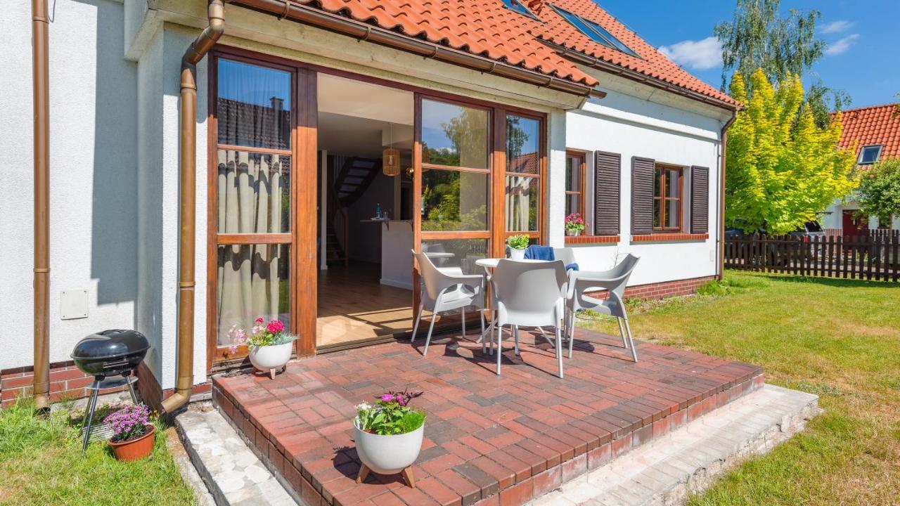 Domy Nad Jeziorem Sun & Snow Osada Zamkowa Pasym Exterior foto